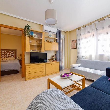Cozy Appartment Torrevieja At Irina Eksteriør bilde