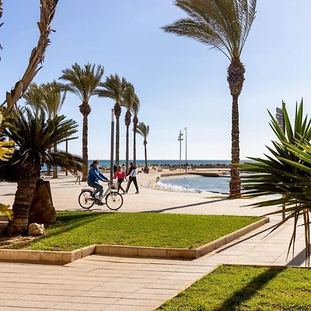Cozy Appartment Torrevieja At Irina Eksteriør bilde