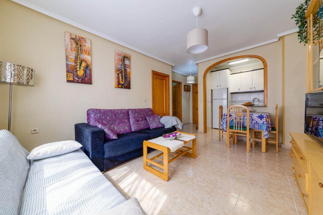Cozy Appartment Torrevieja At Irina Eksteriør bilde