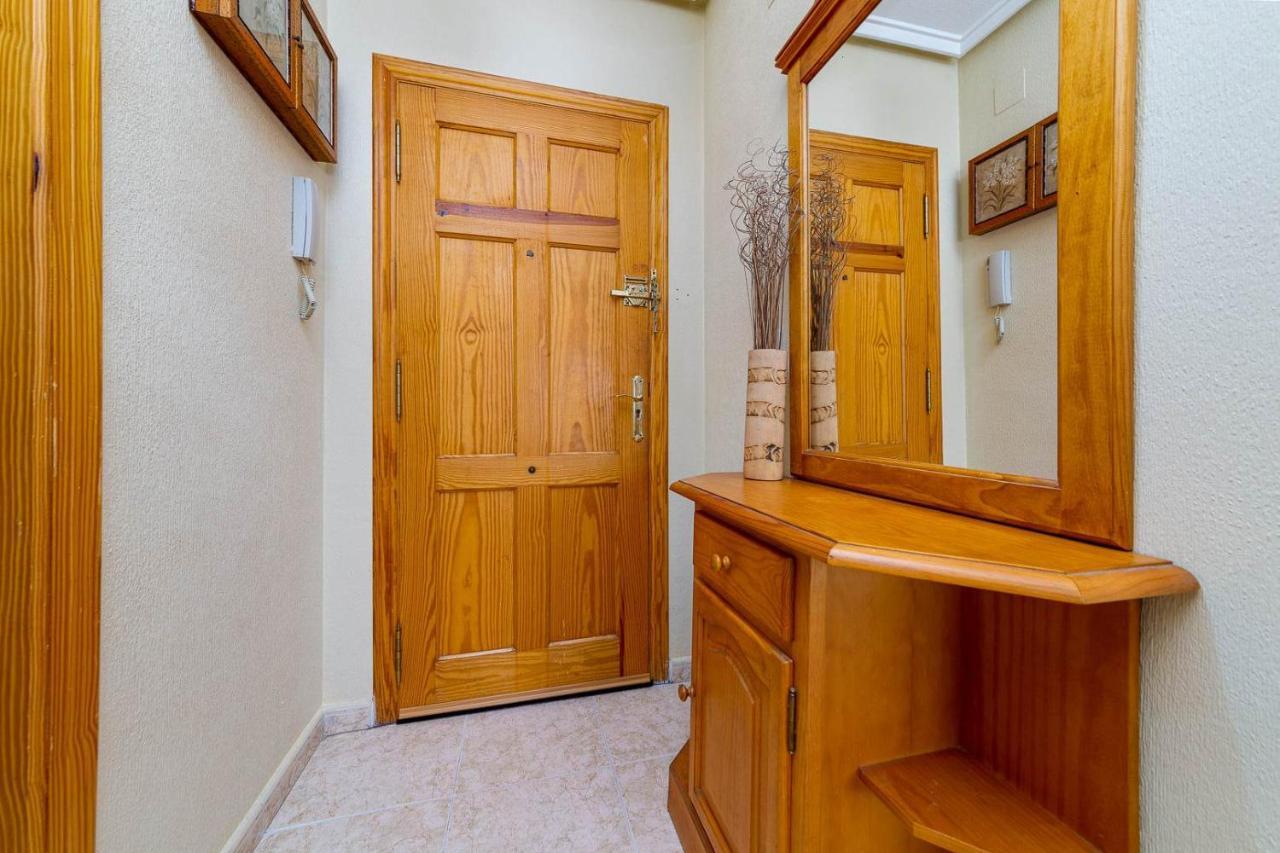 Cozy Appartment Torrevieja At Irina Eksteriør bilde