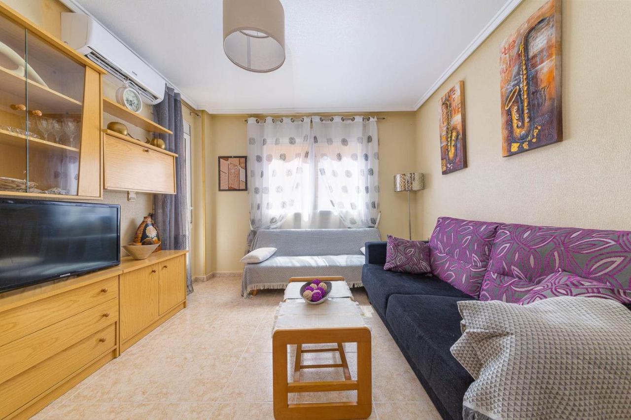 Cozy Appartment Torrevieja At Irina Eksteriør bilde